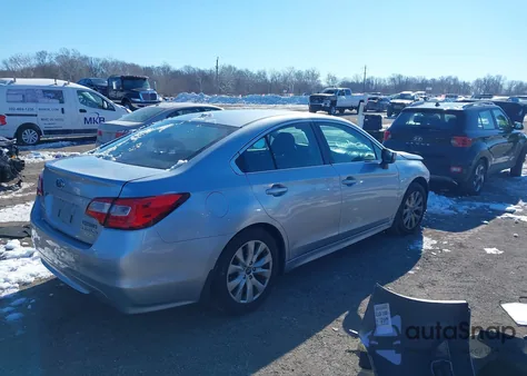 2015 Subaru Legacy 2.5I Premium z USA, uszkodzony, nr VIN 4S3BNAC63F3048745